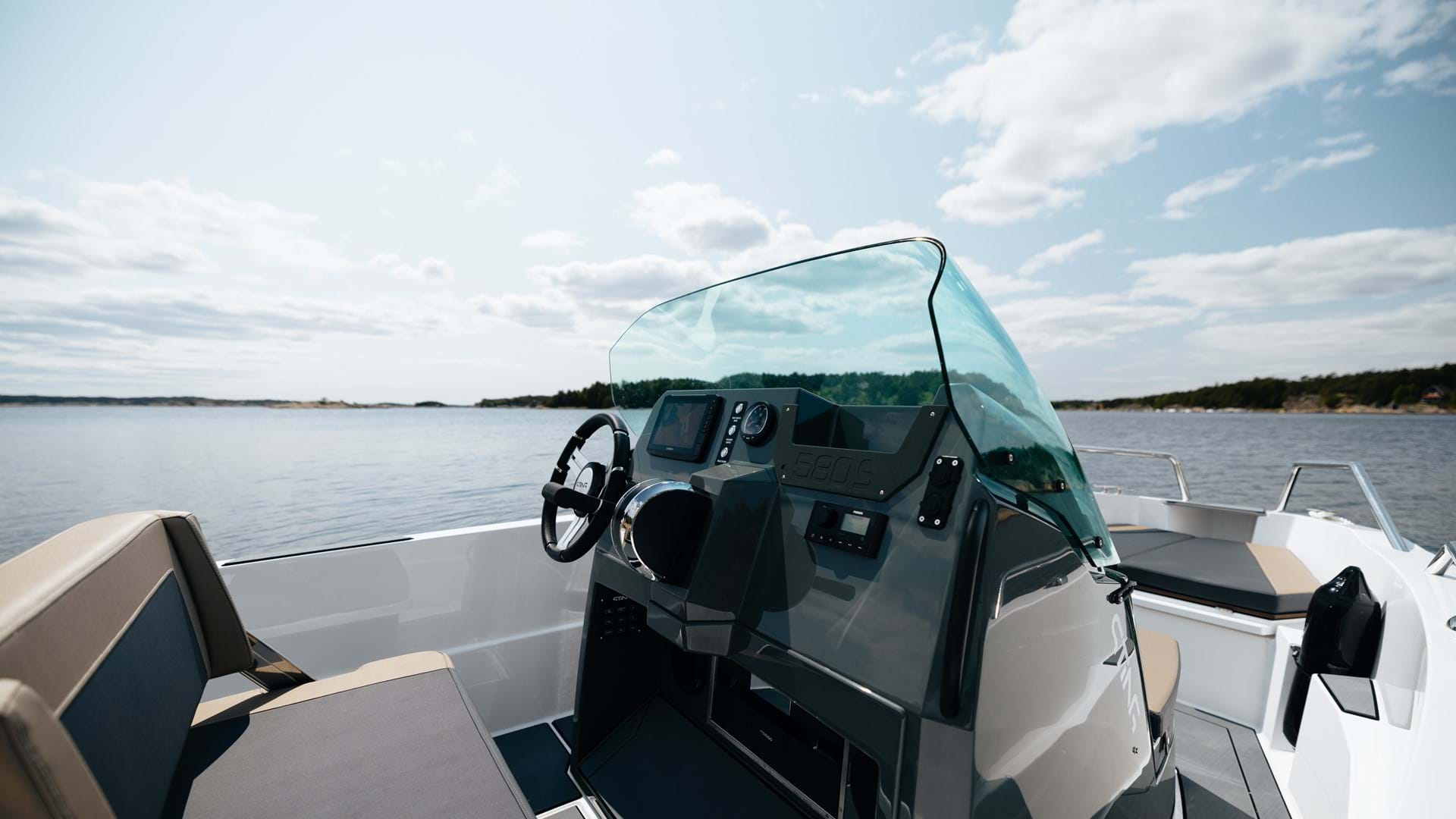 Sting 580S - centre console boat - 32